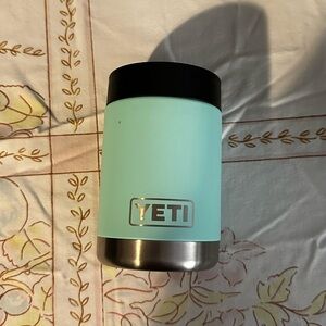 Yeti tumbler and insulated yeti koozie